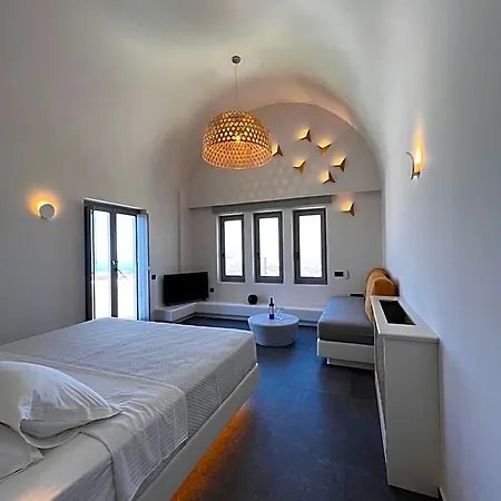 Elements Cozy Pyrgos