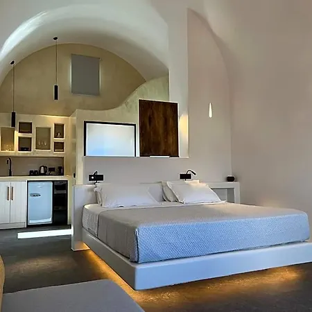 Hotel Elements Cozy Pyrgos Santorini Island