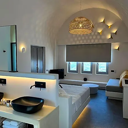 Elements Cozy Pyrgos