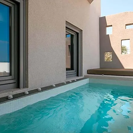 Elements Cozy Pyrgos